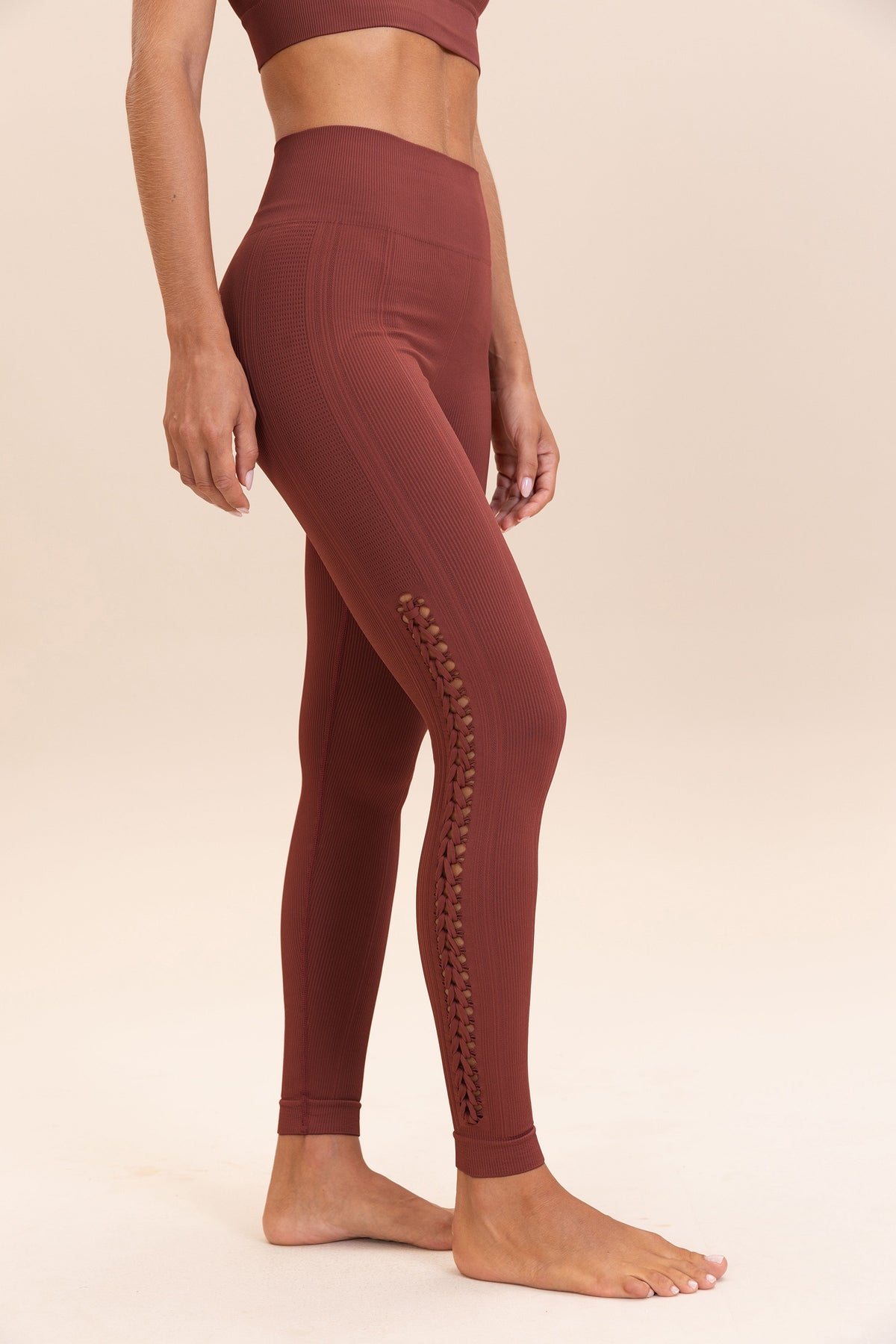 Explore Seamless Leggings